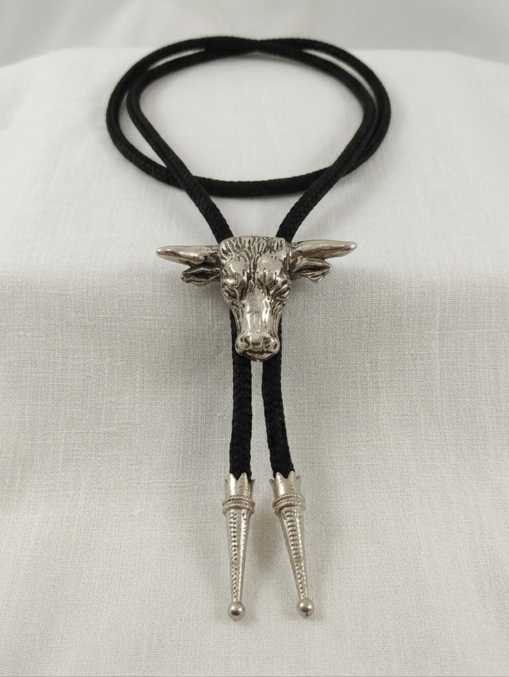 Vintage Western Longhorn Bull Bolo Tie Silver Tone Black Braided Cord Cow Skew